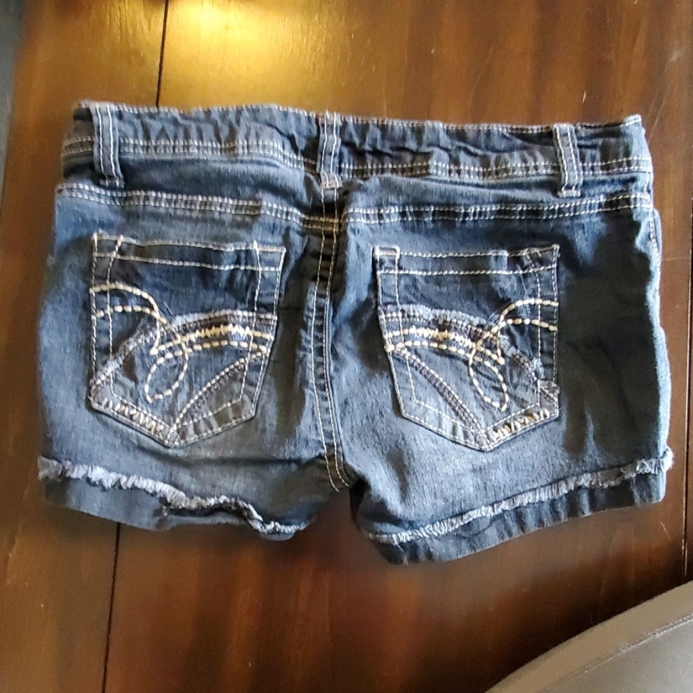 Shorts - Picture 2 of 2